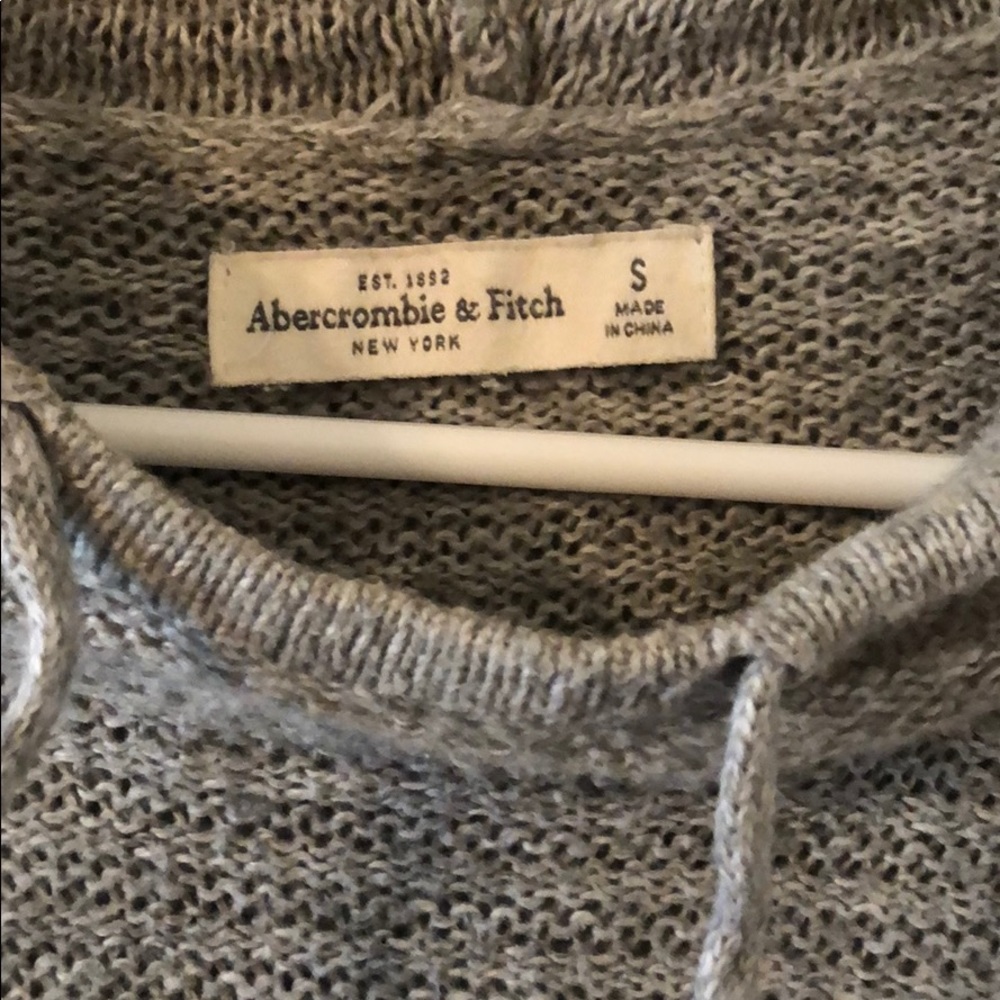 Sweater - Picture 2 of 4